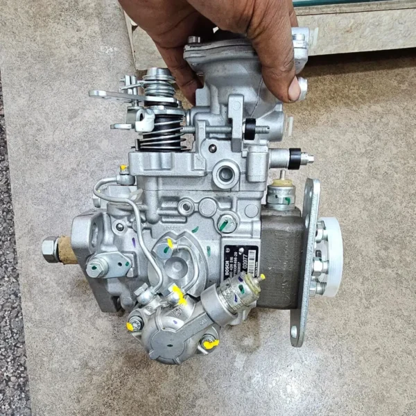Tata Hitachi Excavator Fuel injection pump 0460426516 - Image 4